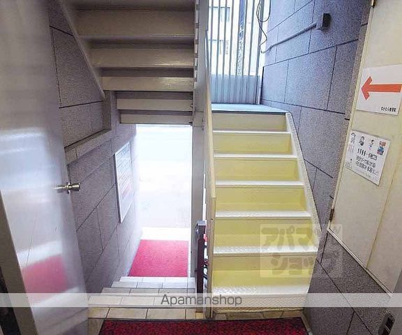 京都市烏丸線 五条駅 徒歩3分 9階建 築45年の外観写真