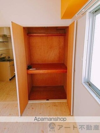 メゾン木屋町[1K/18.82m2]の収納