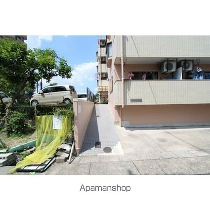 キョウメイタウン[1R/16.9m2]のエントランス3