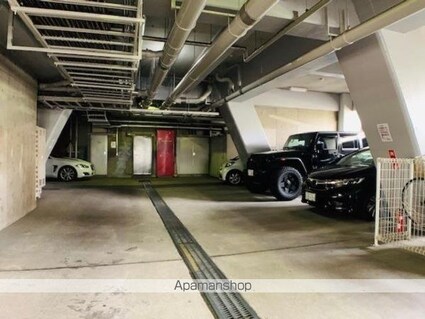 グランドメゾン田町[2LDK/43.78m2]の駐車場