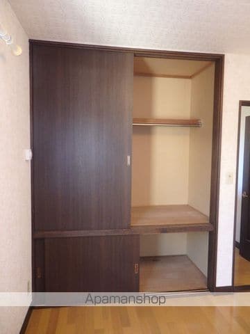 西21条南3丁目9-17テラスハウスの内装写真