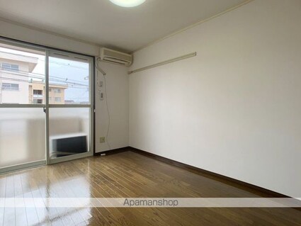 フォーダイヤモンズタウン　Ａ[2K/40.15m2]のリビング・居間