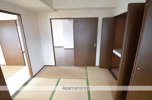 グランデュア緑井の内装写真