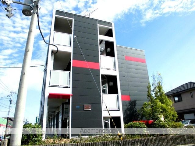 レオパレスエクレール福井の外観写真