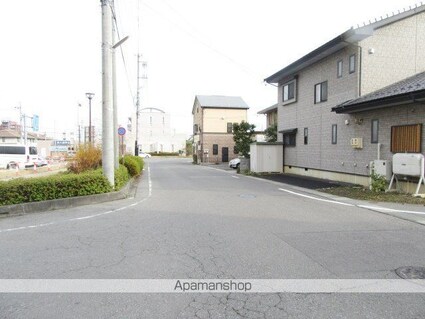 長野県長野市大字栗田[1K/29.3m2]の周辺2