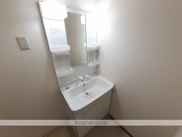 サンバティーク湊Bの内装写真