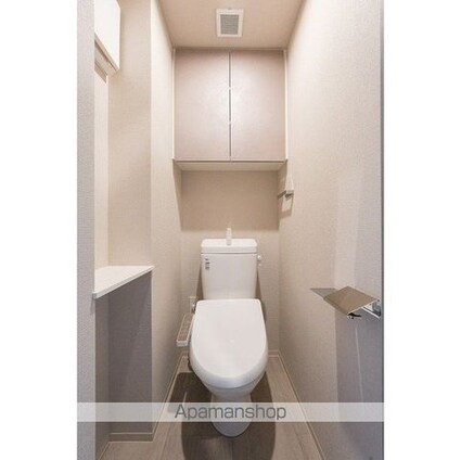 コンフォリア・リヴ品川戸越[1DK/25.36m2]のトイレ