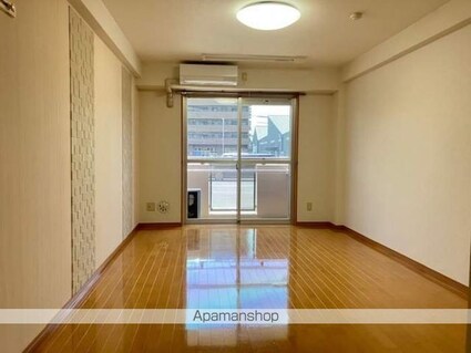 プチコート[1K/33.62m2]のリビング・居間