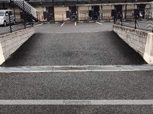 レオパレスプルメリアの玄関写真
