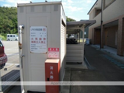 和歌山県和歌山市三葛[1DK/32m2]の共用部2