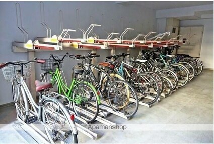 東京都千代田区神田錦町２丁目[1K/25.84m2]の駐車場
