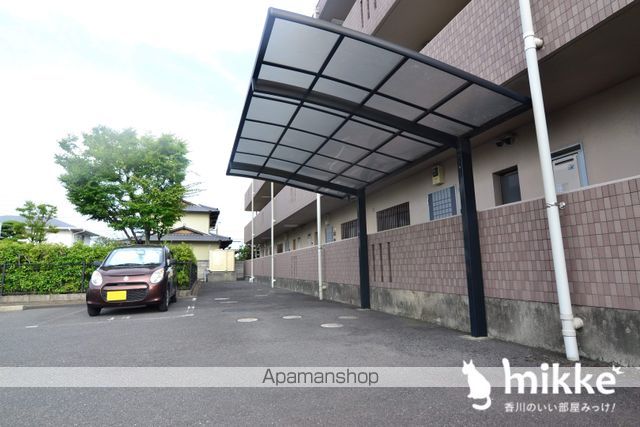 優愛マンションの外観写真