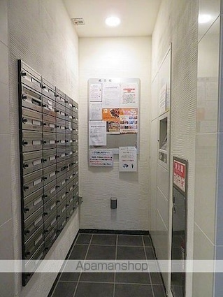 プラウドフラット三軒茶屋[2LDK/50.88m2]の共用部1