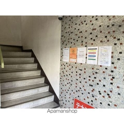 コスモスビルの内装写真