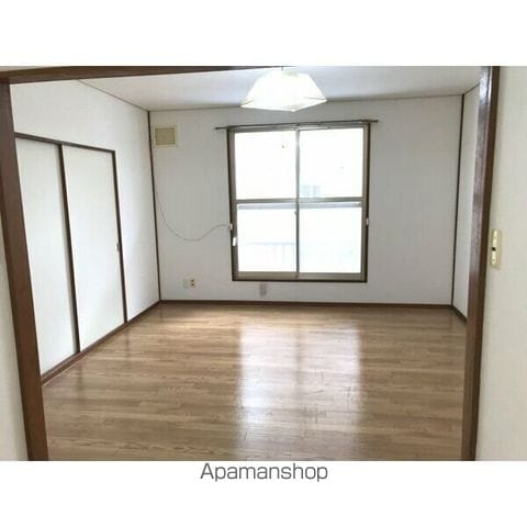 留佳マンション Aの内装写真
