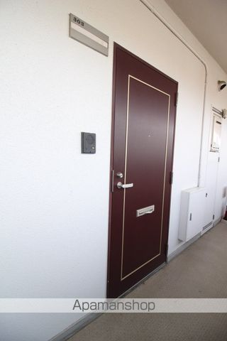 マーガレットMの玄関写真