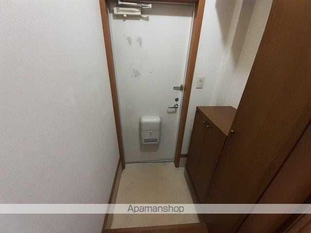 クレストールの内装写真