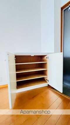 東京都八王子市椚田町[1K/32.06m2]の内装1