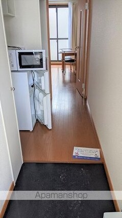 レオパレスタウンコート竜王[1K/23.18m2]の玄関
