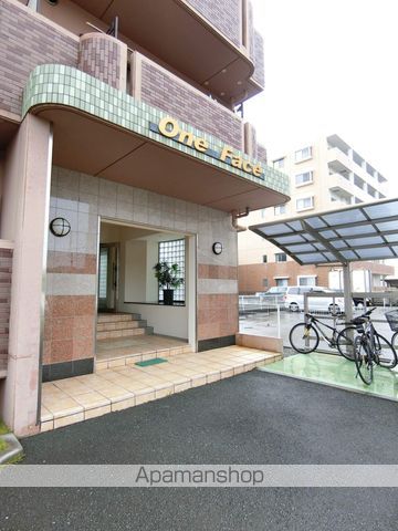 ONE FACEの玄関写真