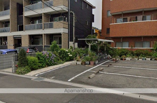 LomaLindaRoseIIの玄関写真