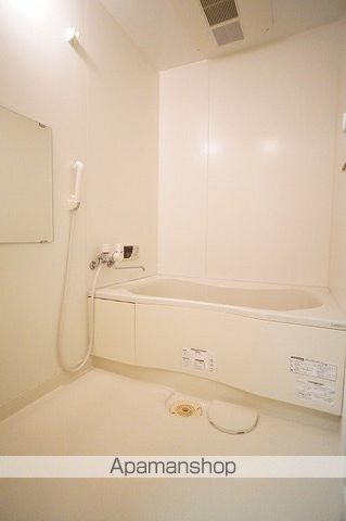 エクランの内装写真