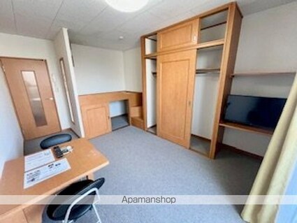 レオパレス上髙地[1K/23.18m2]のリビング・居間2