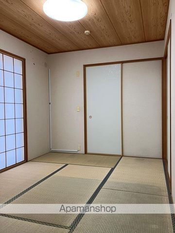 さいたま市西区 2階建 築19年の内装写真