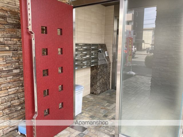 ライズ平成駅前の玄関写真