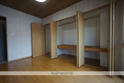 ラフィネ高峯[2LDK/63.52m2]の収納