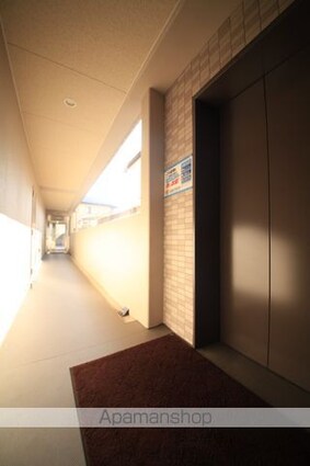 びおら女子学生寮[1K/20m2]のエントランス