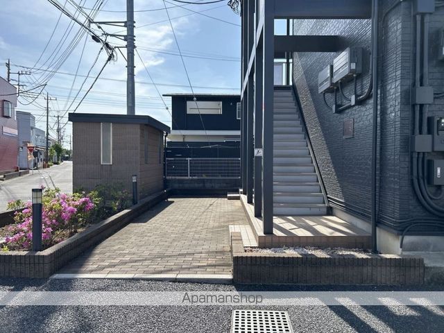 レオパレスソニックコート春日部の玄関写真
