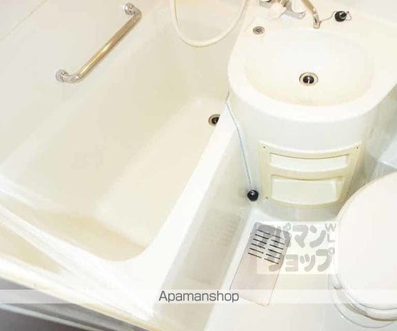 南波ロイヤルハイツの内装写真