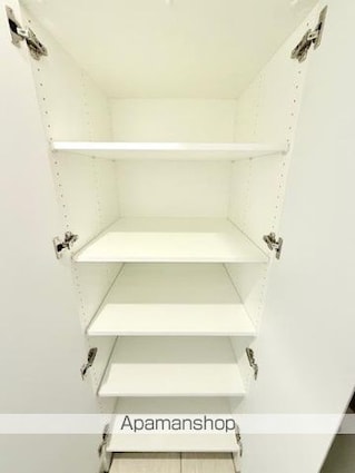 アジールコート町屋[2LDK/52.92m2]の収納