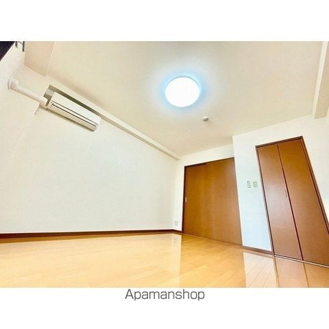 アンプルールフェール六反の内装写真