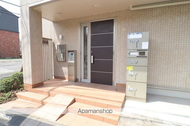 グランシャリオの玄関写真