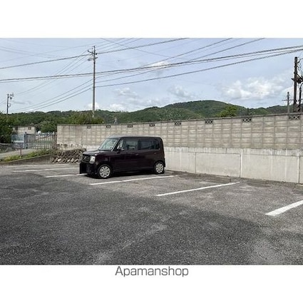 水汲サンレジデンス南[2LDK/52m2]の駐車場