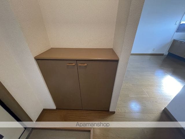 ファミール川辺の内装写真