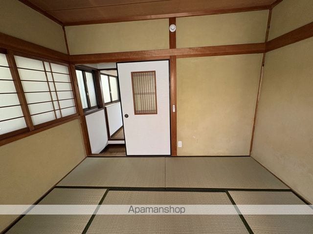 岡村様貸家の内装写真