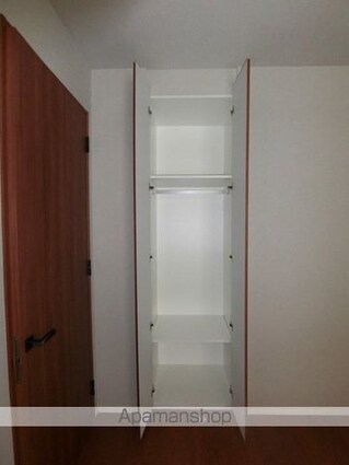 ブランズ四番町[2LDK/60.6m2]の収納