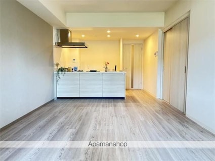 Ｓｔａｄｔ　Ｎｅｒｉｍａーｋａｓｕｇａｃｈｏ[2LDK/64.42m2]のリビング・居間