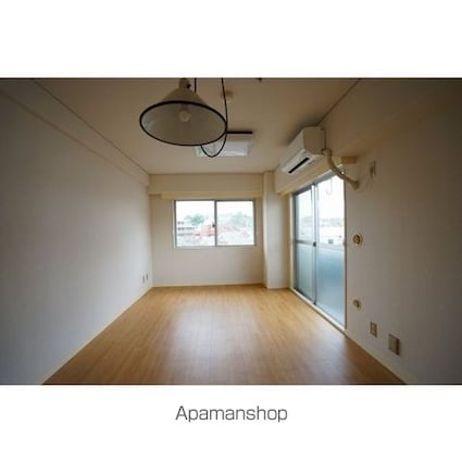 神奈川県横浜市南区井土ケ谷中町[1R/21m2]のリビング・居間