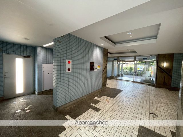 クリーン・ブルーの内装写真