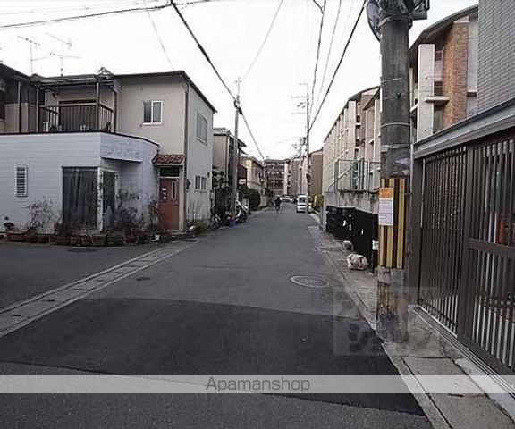 平行マンションの内装写真