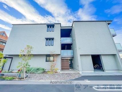 Ｋａｎｏｎ岩崎[2LDK/72.53m2]の外観3