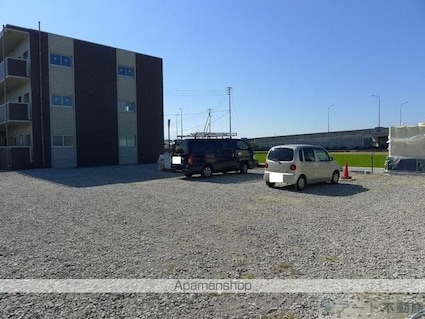 ウイング　コート[2LDK/51.3m2]の駐車場1