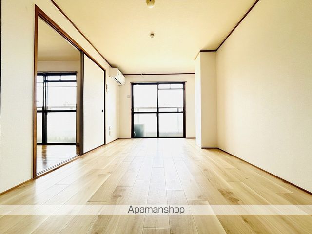 プレステージ中宮の内装写真
