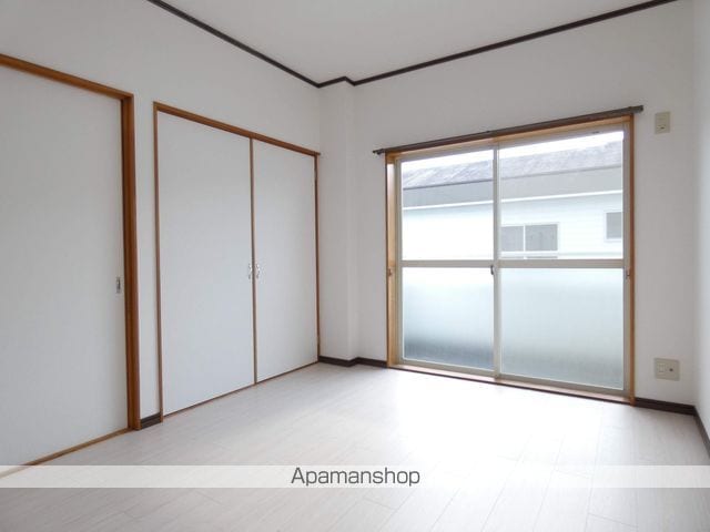 URARAIIIの内装写真