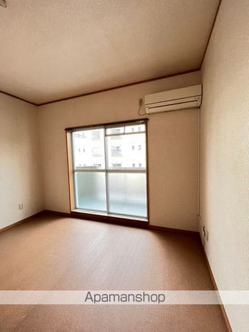 第2年見マンションの内装写真
