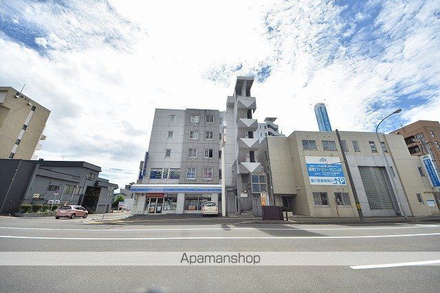 メイプル栄町の外観写真